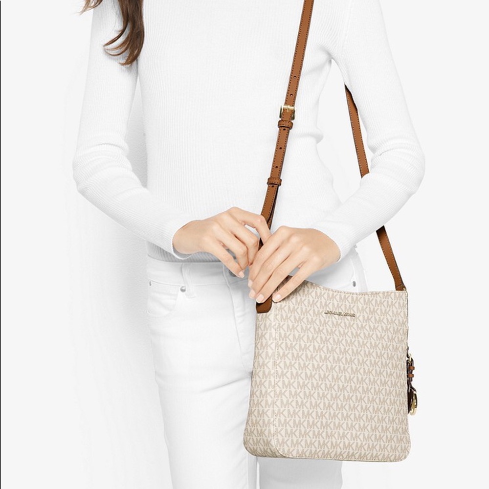 Michael Kors (2pcs) Jet Set Travel lg messenger - Picture 1 of 7